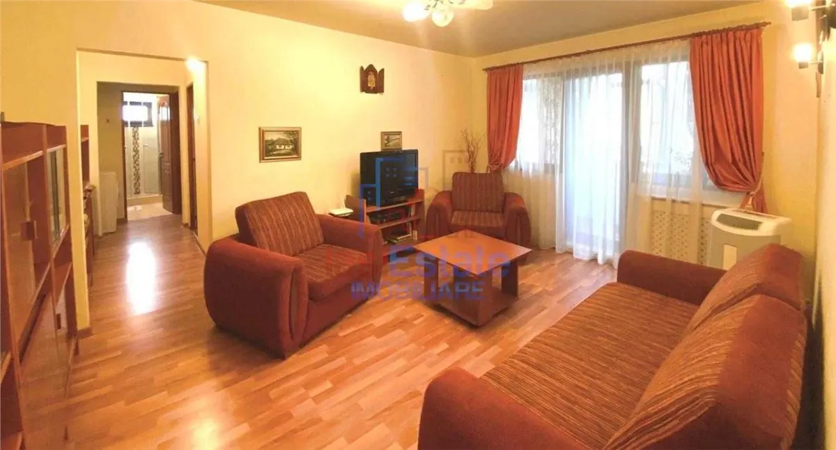 Apartament 3 camere Alexandru cel Bun - foto 3
