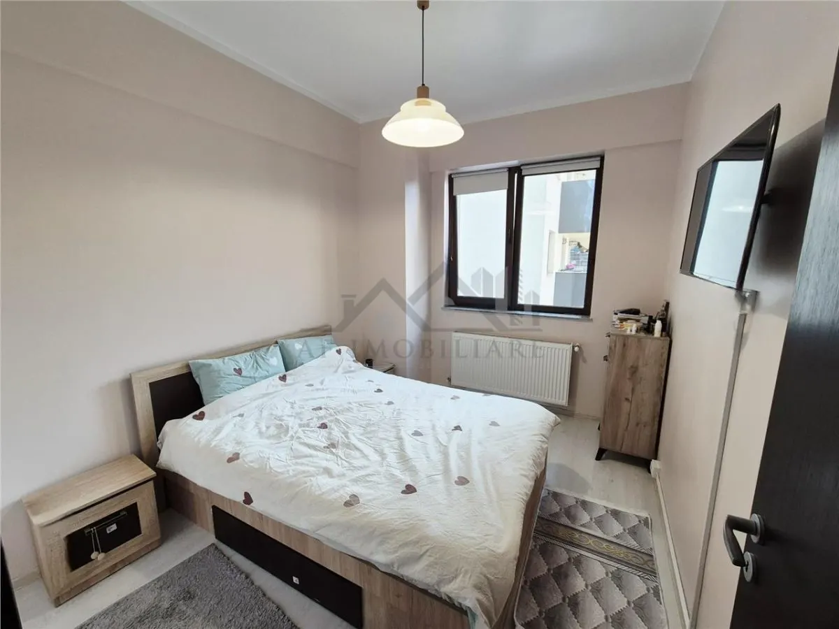 Apartament cu 3 camere de vanzare - foto 7