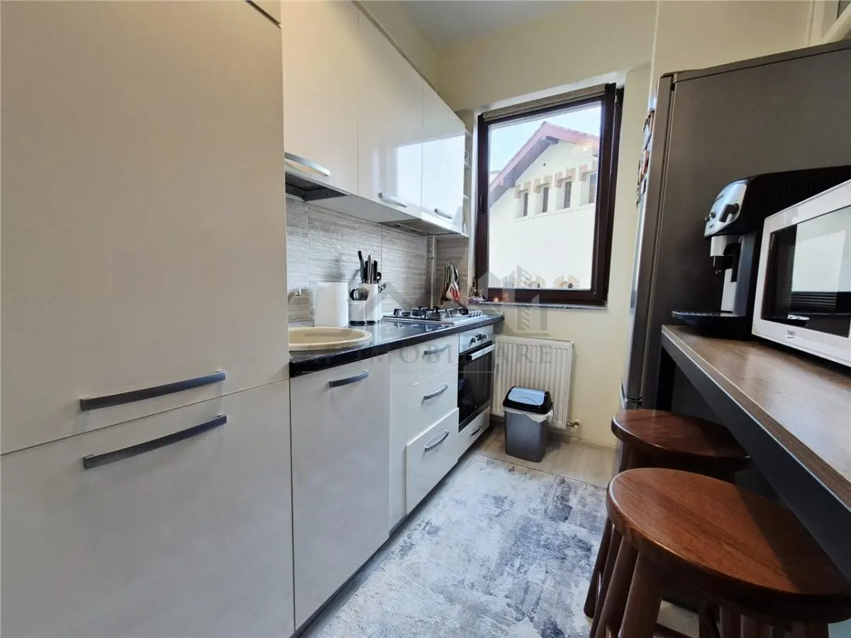 Apartament cu 3 camere de vanzare - foto 10
