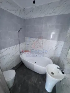 House / villa for sale 91 sqm in Iasi, Cug area - foto 8