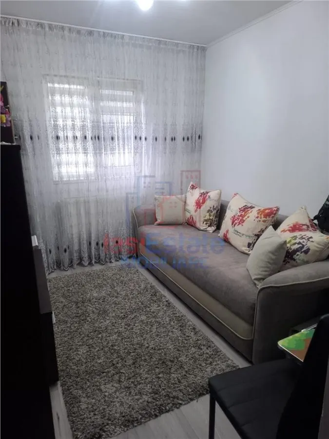 Apartament 3 camere Tatarasi - str Gradinari - foto 2