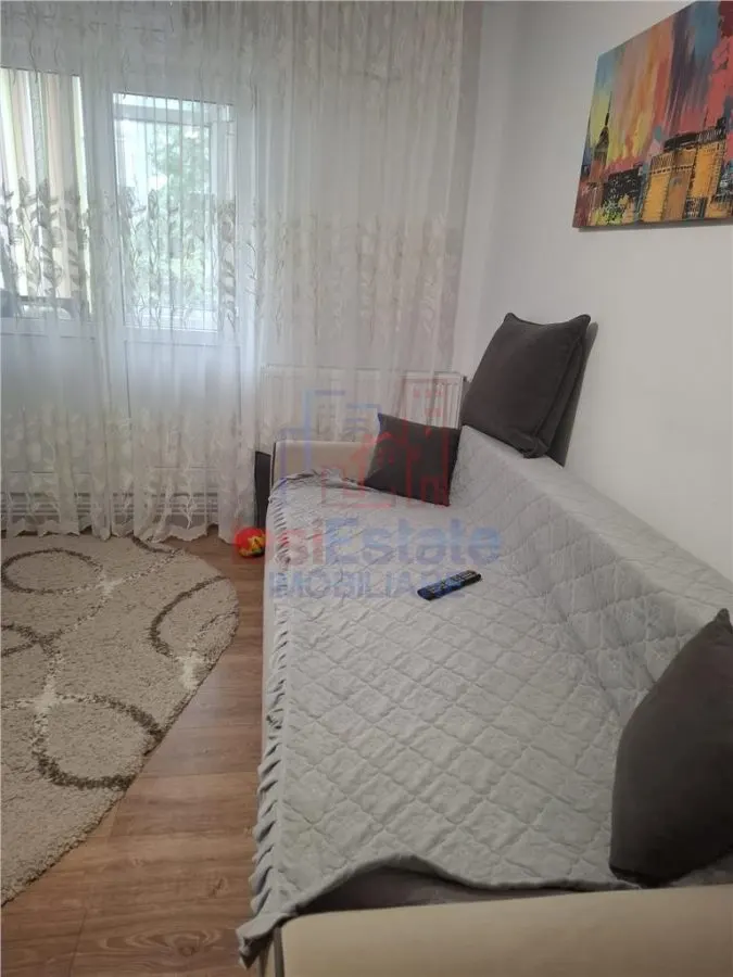 Apartament 3 camere Tatarasi - str Gradinari - foto 4