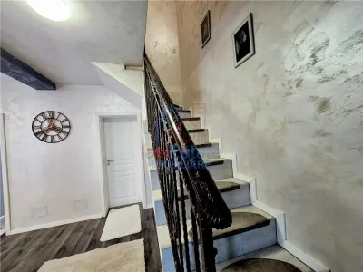 Duplex House in Bucium at Apartment Price - foto 4