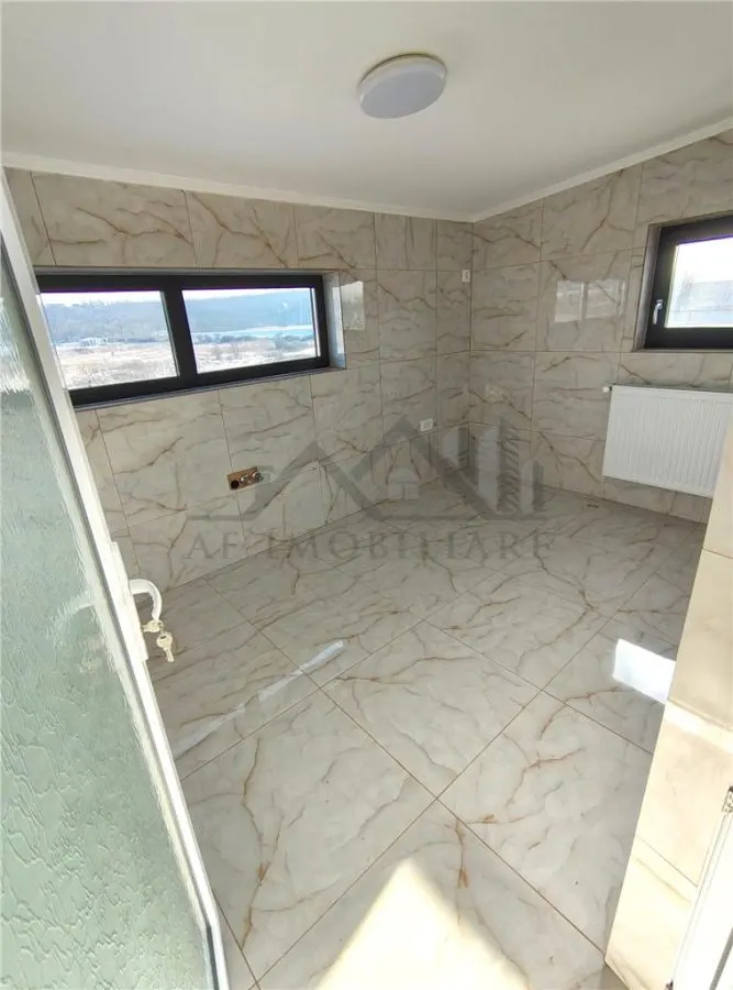 Spatiu Lunca Cetatuii - zona sos Centura - foto 9