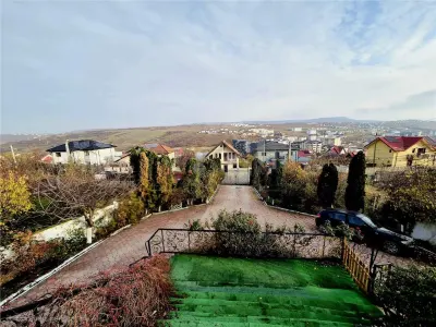 Casa tip duplex spatioasa cu garaj - foto 18