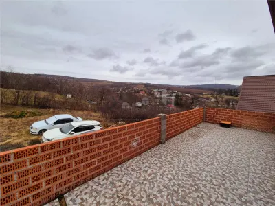 Casa de vanzare individuala cu garaj in Bucium - foto 18