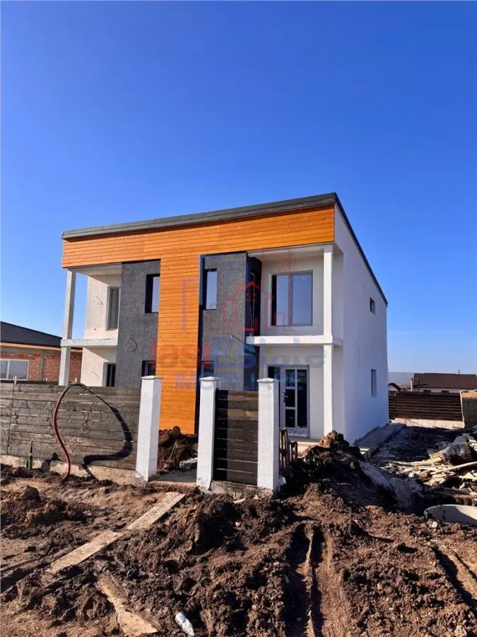Duplex modern Valea-Ursului Vorovesti - foto 1