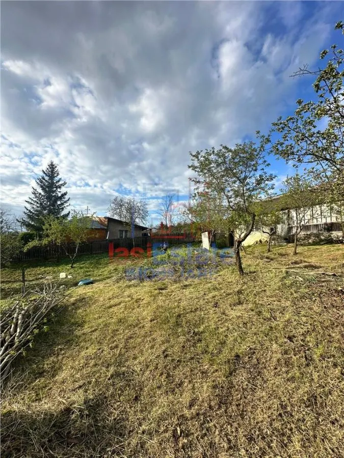 Rediu TEREN 1246mp cu dubla deschidere si utilitati ( cu casa batraneasca) - foto 4