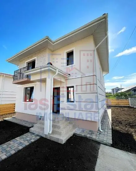 House / villa for sale 100 sqm in Iasi, Cug area - foto 2