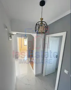 House / villa for sale 100 sqm in Iasi, Cug area - foto 4