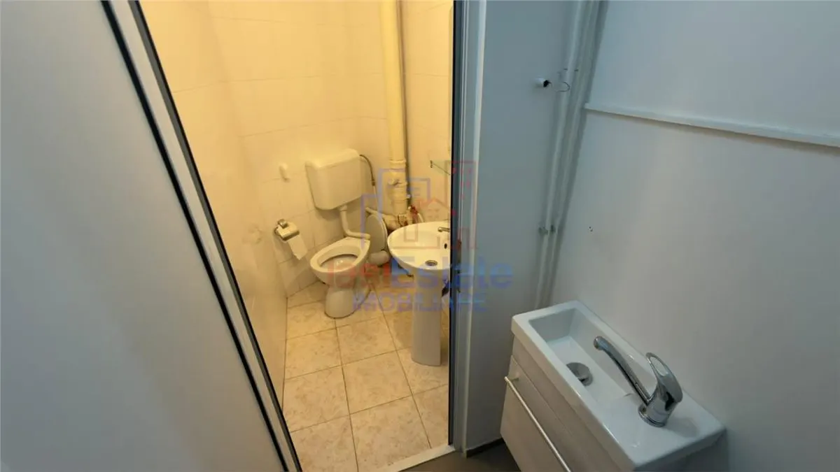 Spatiu comercial in zona Targu Cucu la bulevard - foto 4
