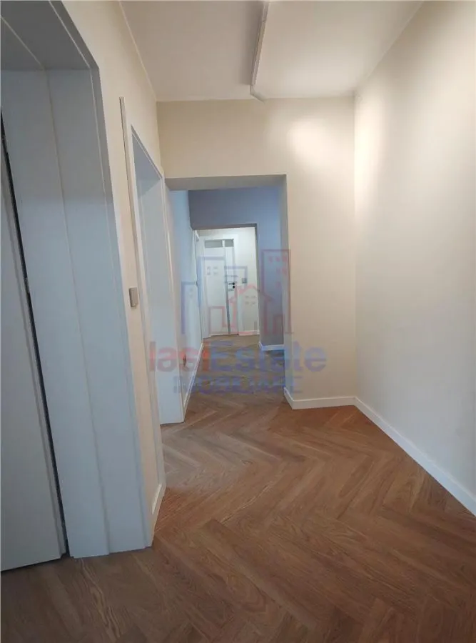Oferta Rara - Copou - Parc - Apartament 4 camere cu garaj si boxa - foto 11