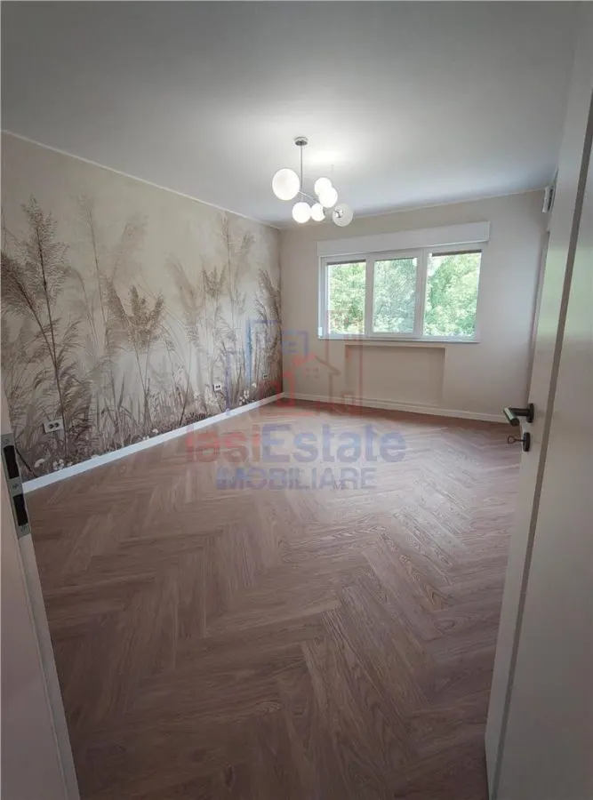 Oferta Rara - Copou - Parc - Apartament 4 camere cu garaj si boxa - foto 17