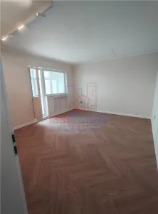 Oferta Rara - Copou - Parc - Apartament 4 camere cu garaj si boxa - foto 3