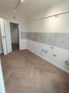 Oferta Rara - Copou - Parc - Apartament 4 camere cu garaj si boxa - foto 6