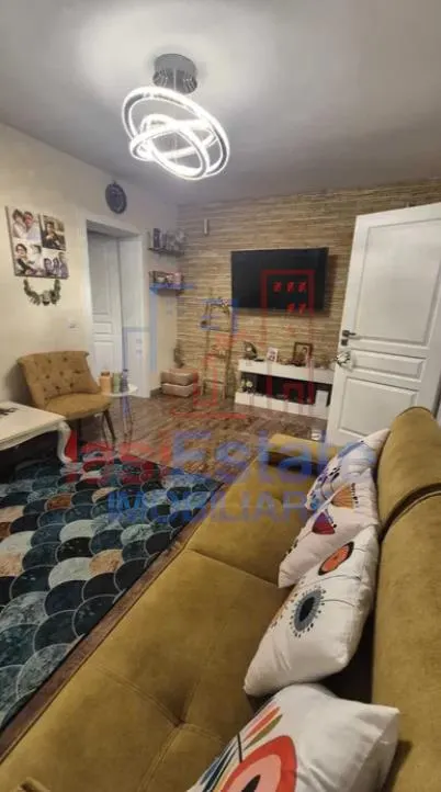 Apartament 3 camere zona Podu Ros - foto 4