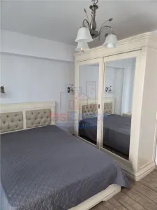 Apartament 3 camere zona cartier Nicolina - foto 3