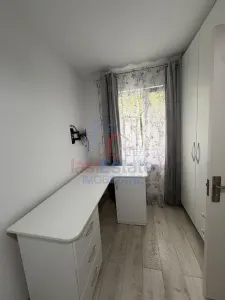 Apartament cu 2 camere de vânzare în Tătărași - etaj 1, centrală proprie, mobilat și utilat - foto 4