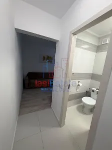 Apartament cu 2 camere de vânzare în Tătărași - etaj 1, centrală proprie, mobilat și utilat - foto 7