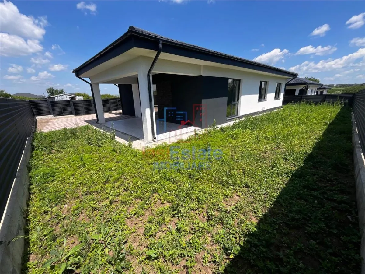 Casa cu 4 camere si 2 bai in Vorovesti - foto 1