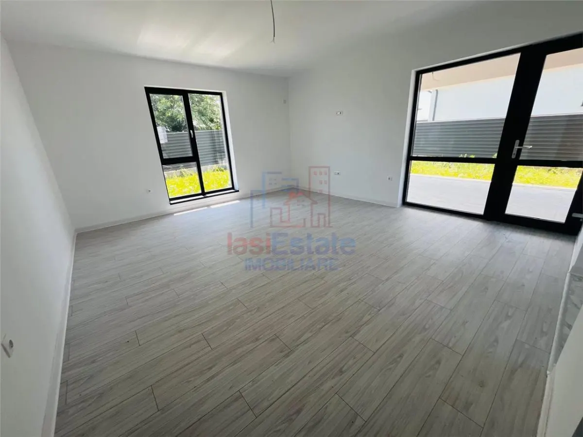 Casa cu 4 camere si 2 bai in Vorovesti - foto 2