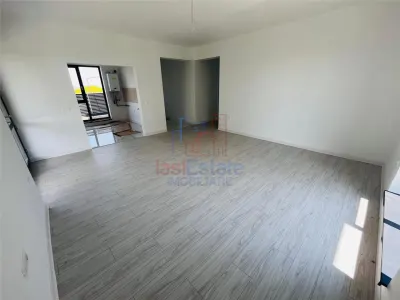 Casa cu 4 camere si 2 bai in Vorovesti - foto 4