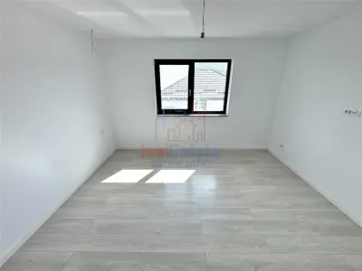 BECI ! ASFALT ! CANALIZARE! GAZON! Vila 4 camere Rediu - foto 9