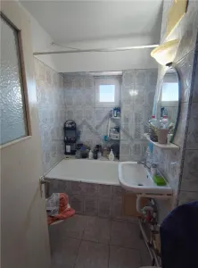 99mp - Etaj intermediar - Apartament 4 camere Nicolina zona Rond Vechi - foto 8