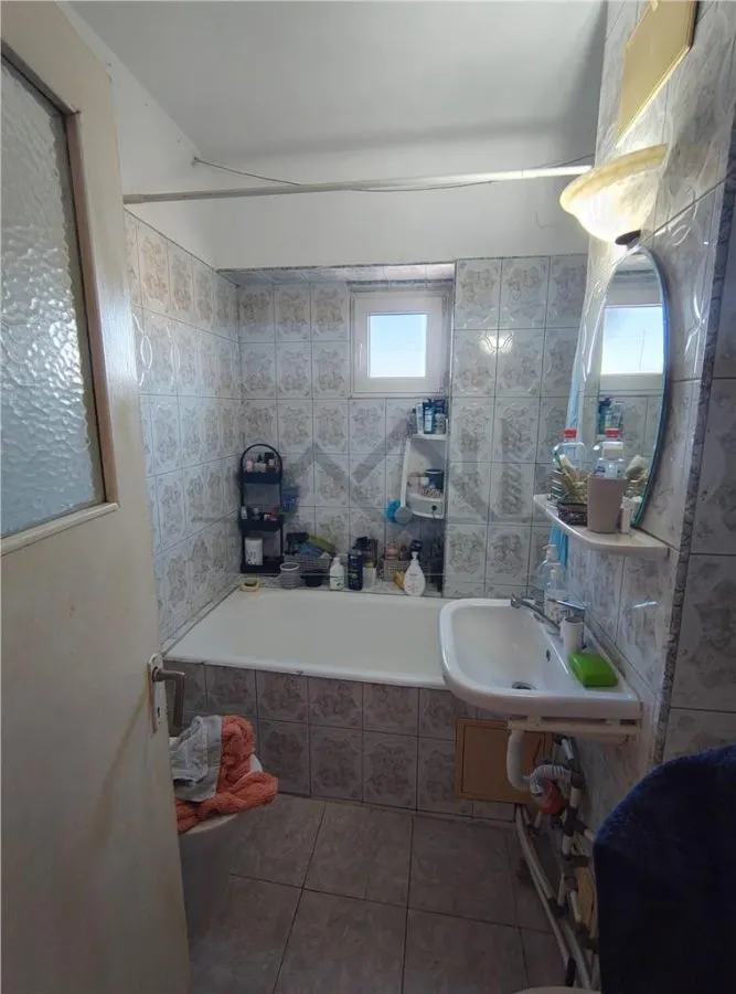 99mp - Etaj intermediar - Apartament 4 camere Nicolina zona Rond Vechi - foto 8