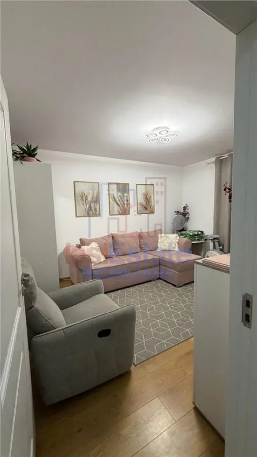 Apartament cu 2 camere Decomandat cu Parcare - foto 4
