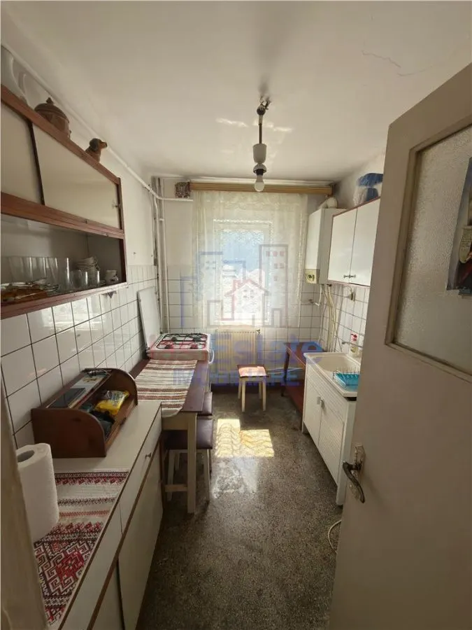 Apartament 2 camere, 45 mp, etaj 3/4 - zona Primaverii | Centrala proprie - foto 3