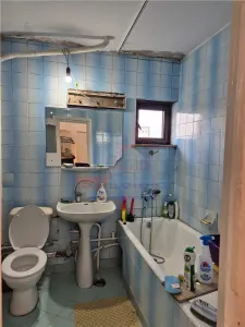 Apartament cu 3 camere, 78 mp, decomandat, 2 băi – zona Păcurari - foto 6