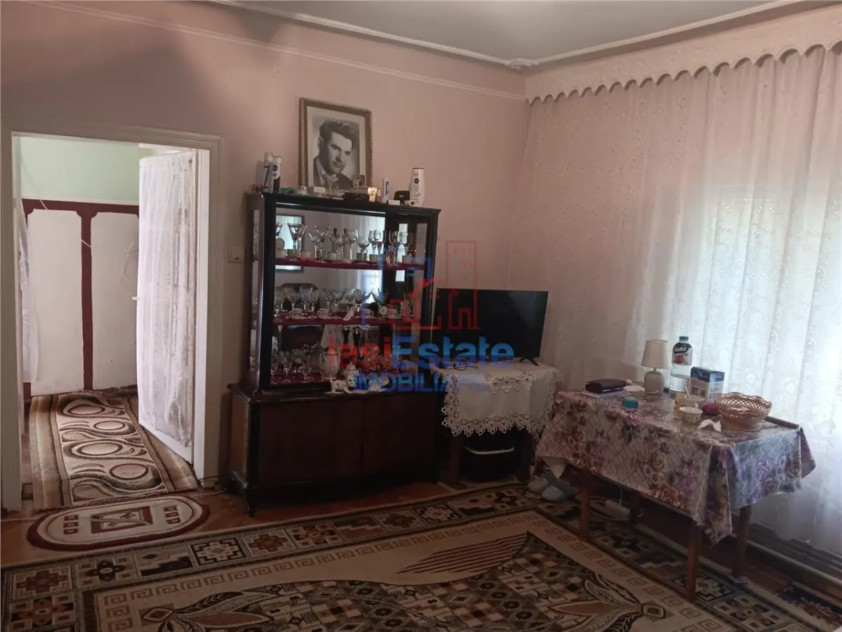 Tatarasi langa Kaufland TEREN 554mp si CASA batraneasca cu toate utilitatile - foto 9