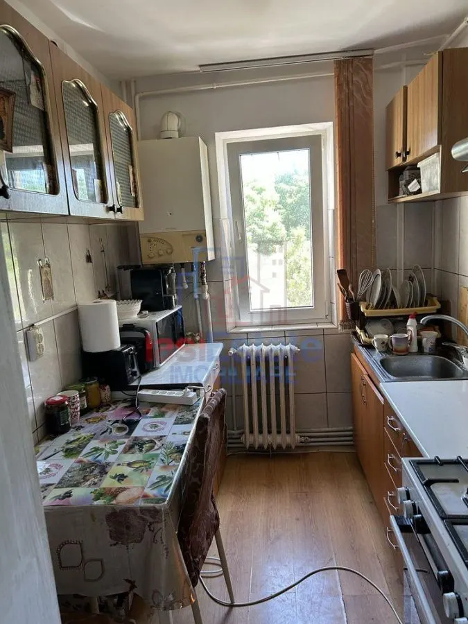 Apartament 3 camere Pacurari - foto 1