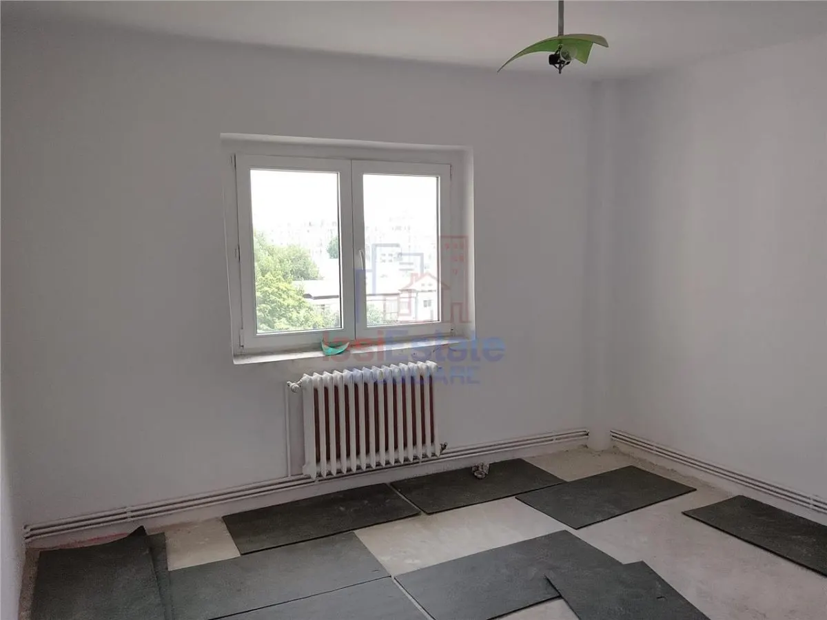 Dacia Apartament 3 camere - foto 2