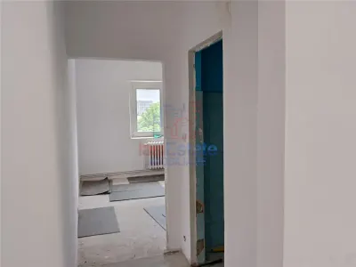 Dacia Apartament 3 camere - foto 3