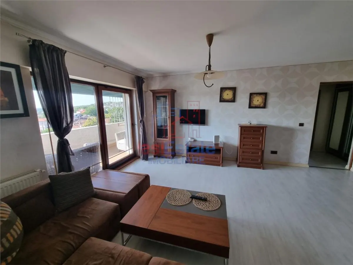 Apartament spatios cu 2 camere cu vedere frumoasa - foto 1