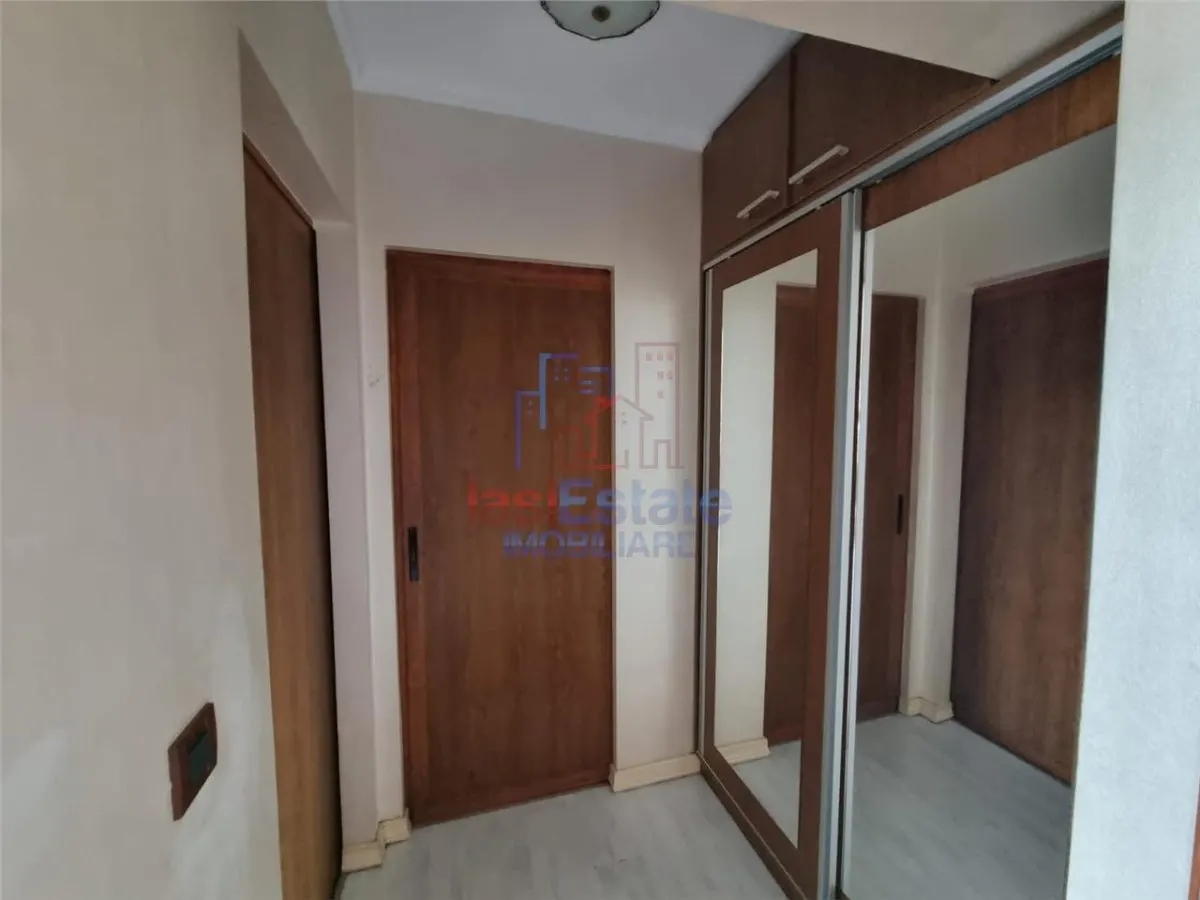 Apartament spatios cu 2 camere cu vedere frumoasa - foto 6