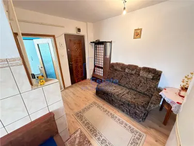Apartament cu 2 camere decomandat langa hotel Roman - foto 7