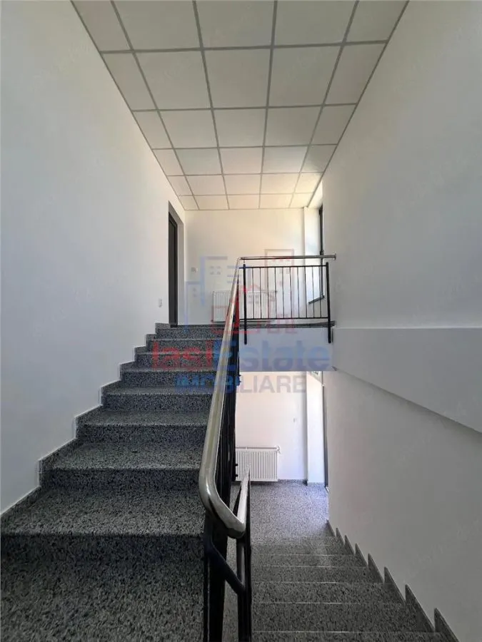 Vis a vis de METRO spatiu de birouri 108mp si teren 866mp doua cai de acces auto - foto 2