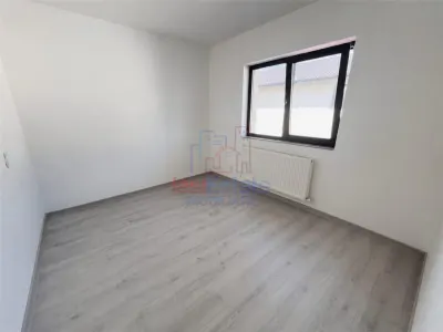 Fara comision - Casa cu 4 camere 2 bai mobilata și utilata zona Miroslava - foto 6