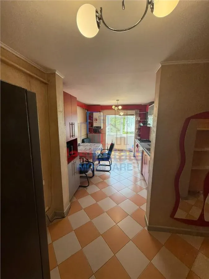 Apartament decomandat 3 camere - foto 4