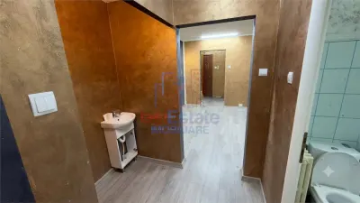 مساحة تجارية للإيجار في بودو روس، ياش - foto 4