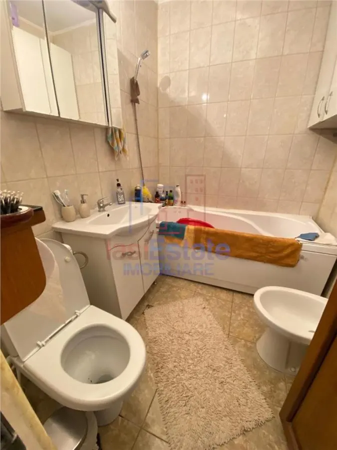 Apartament 2 camere zona Podu Ros - foto 8