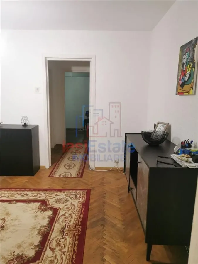 Apartament 2 camere de vânzare în Podu Roș - 52 mp, etaj 2 - foto 2