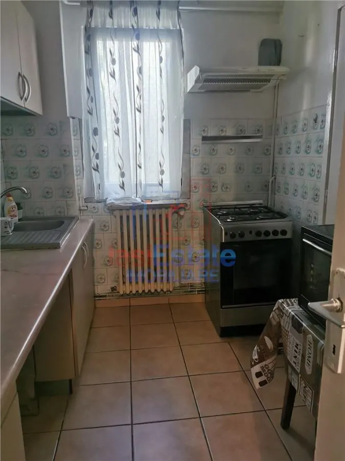 Apartament 2 camere de vânzare în Podu Roș - 52 mp, etaj 2 - foto 3