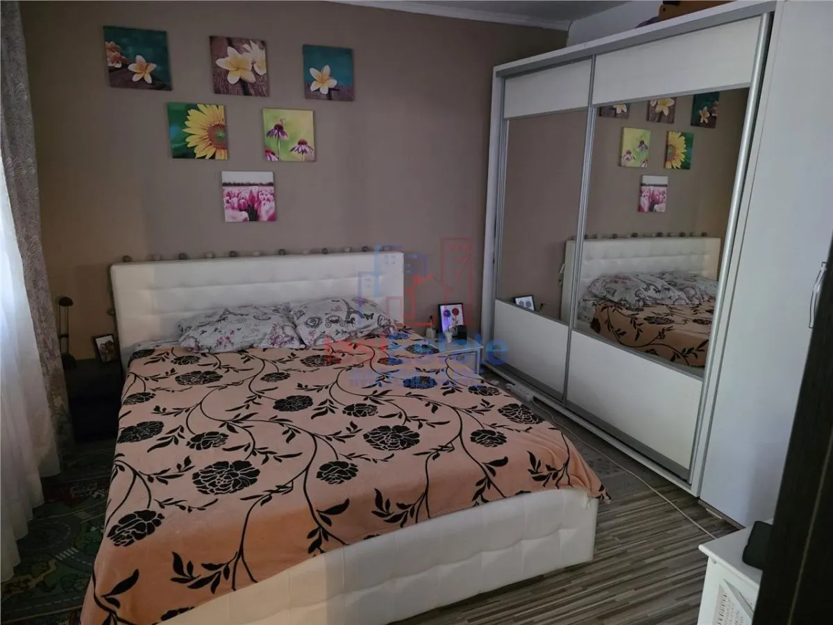 Apartament 3 camere, parter, mobilat și utilat – Podu Roș - foto 2