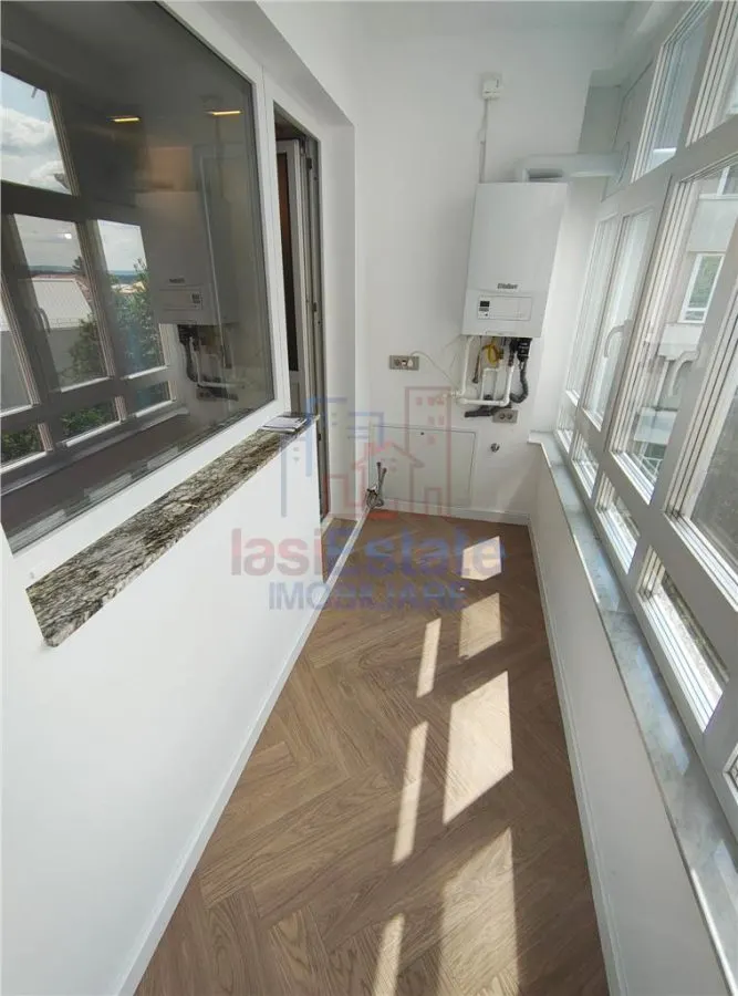 Ocazie - Copou - Parc - Apartament 4 camere cu garaj si boxa - foto 12