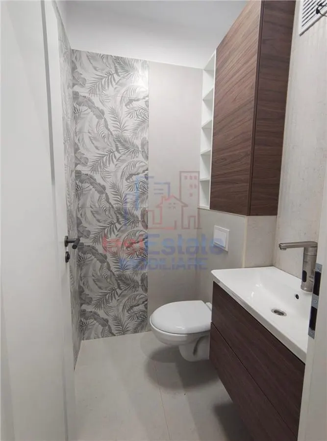 Ocazie - Copou - Parc - Apartament 4 camere cu garaj si boxa - foto 9