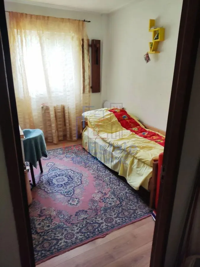 Apartament 3 camere, etaj 1, centrală proprie, 51 mp – zona Dacia - foto 3